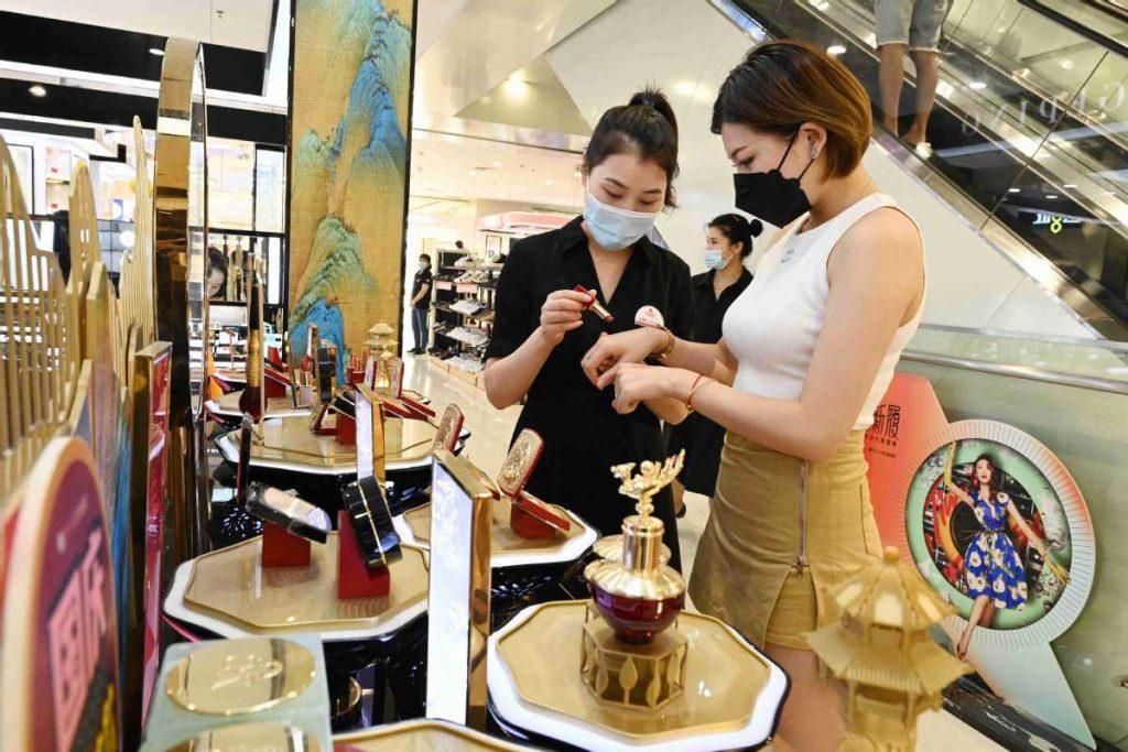 Chinese cultural consumers guochao
