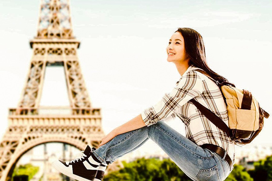 attract Chinese tourists