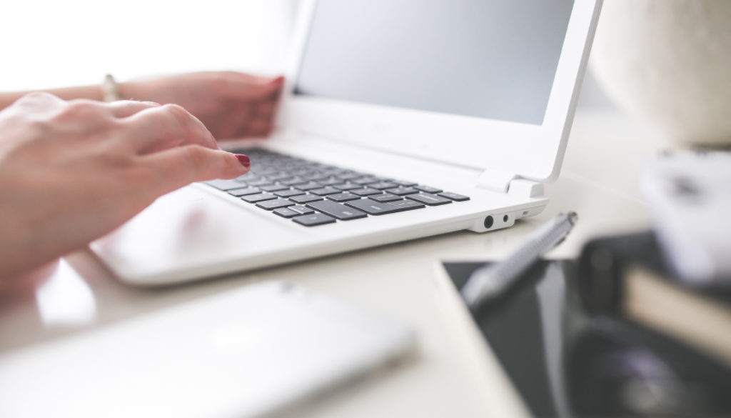HICOM-ASIA-How-To-Avoid-Plagiarism-Wtiter