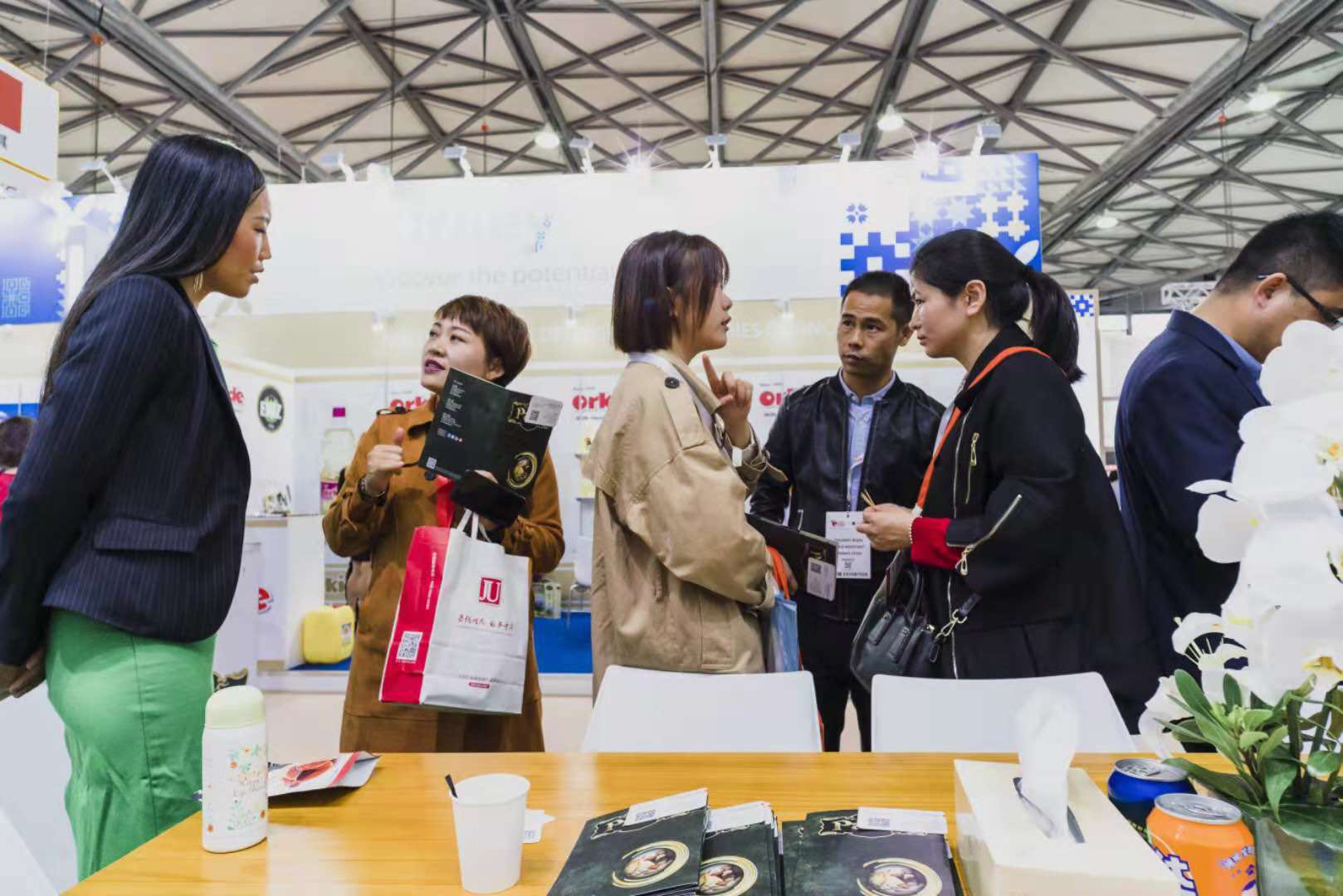 trade show interpreting chinese